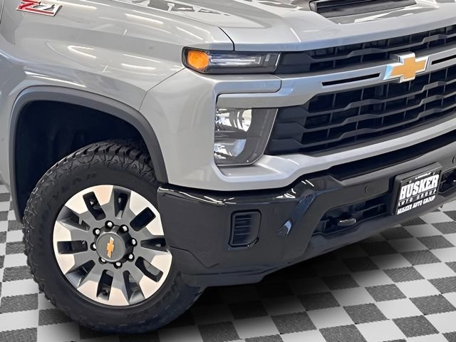 Used 2025 Chevrolet Silverado 2500 Custom w/ Custom Value Package AWD/4WD image 23