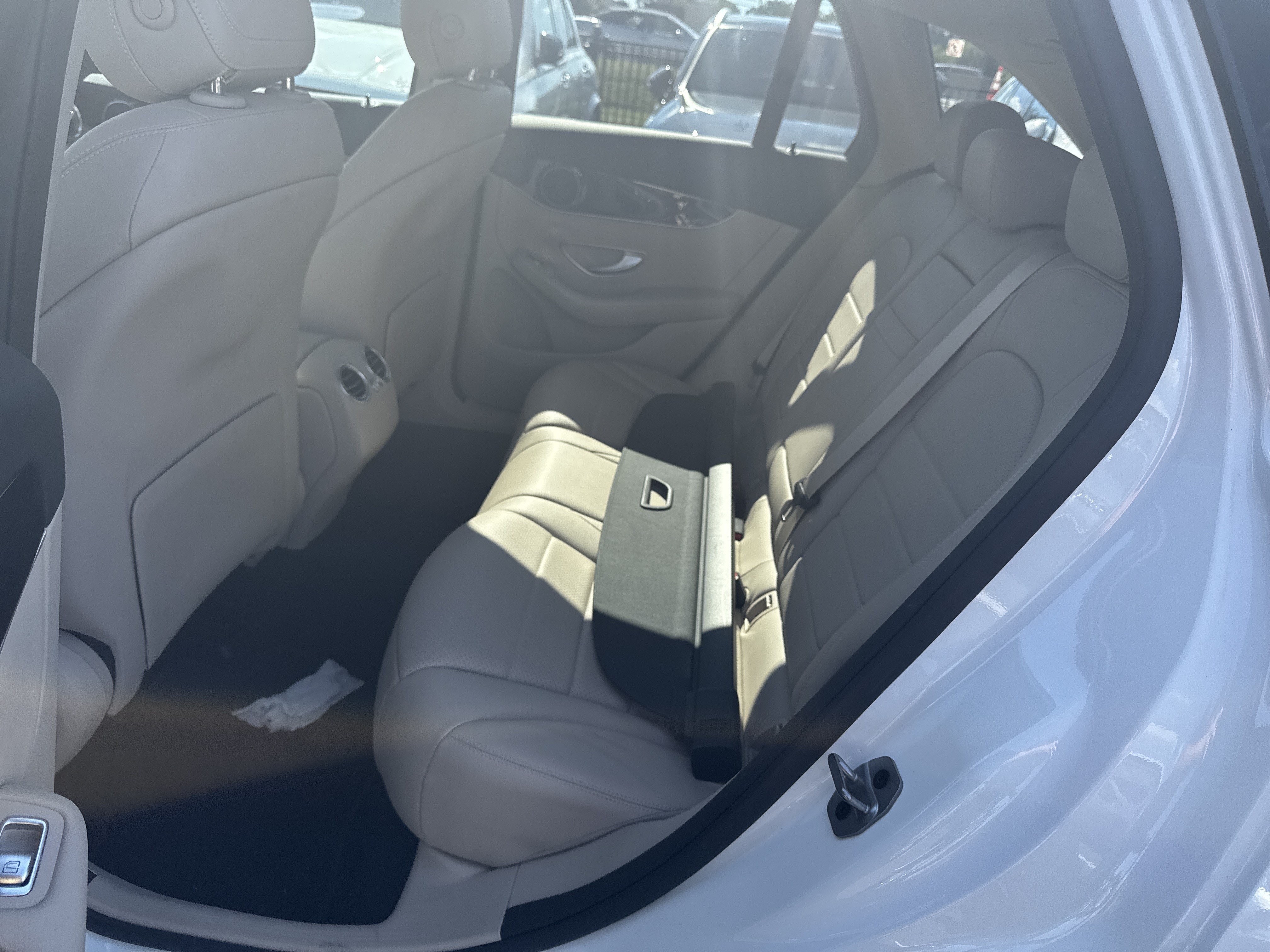 Certified 2022 Mercedes-Benz GLC 300 4MATIC image 33
