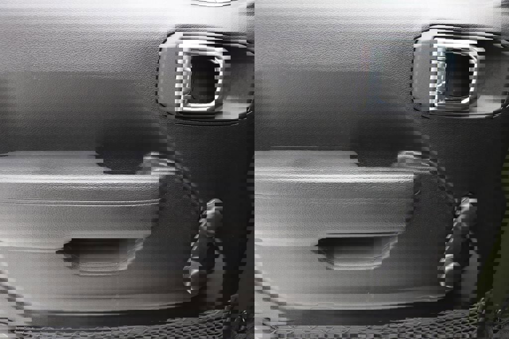 Used 2023 Jeep Gladiator Sport image 16