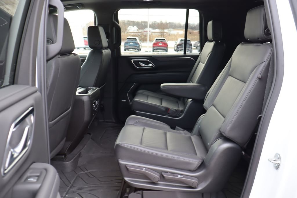 Used 2023 Chevrolet Suburban Z71 w/ Luxury Package image 47