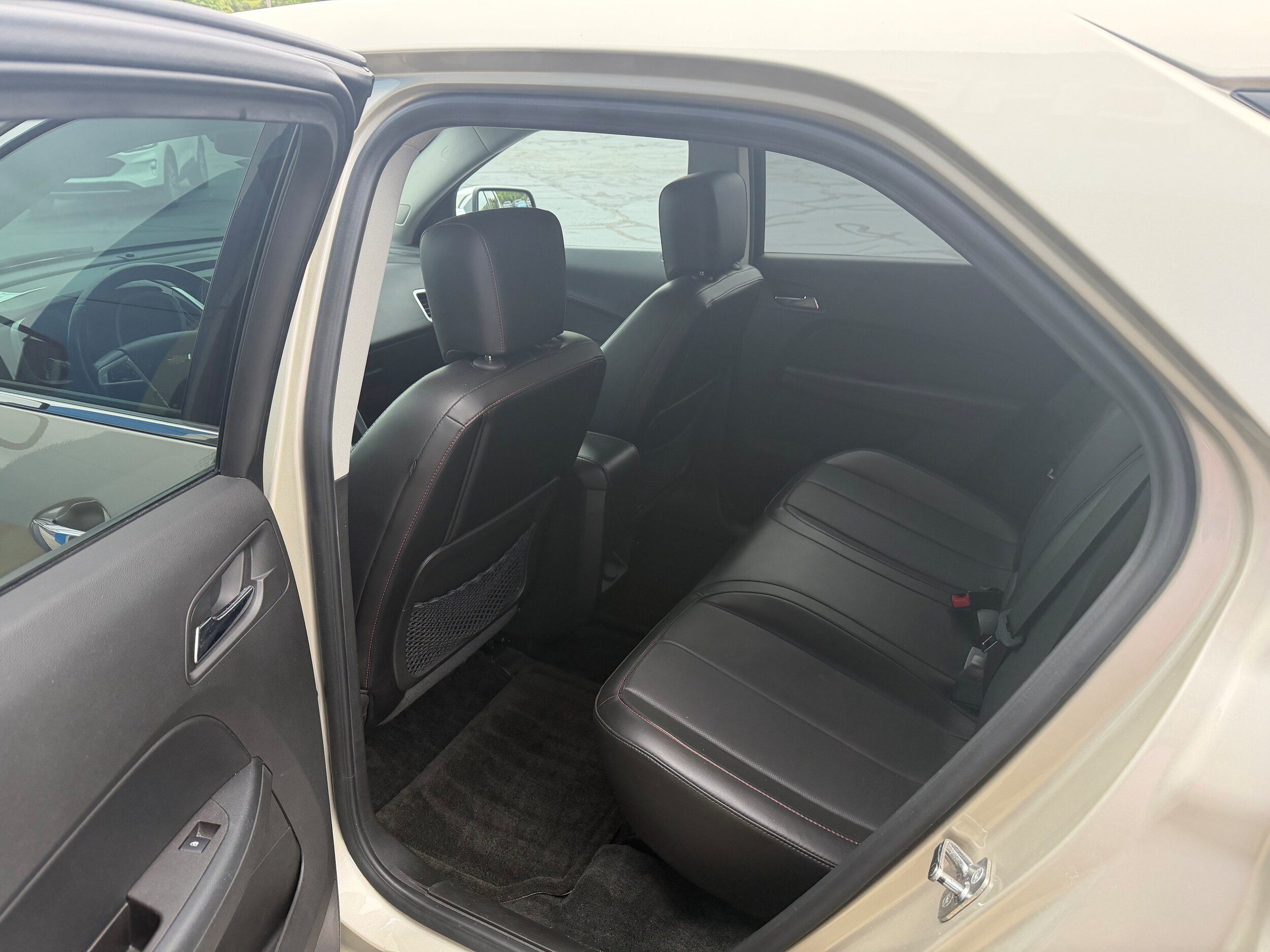 Used 2015 Chevrolet Equinox LTZ FWD image 19