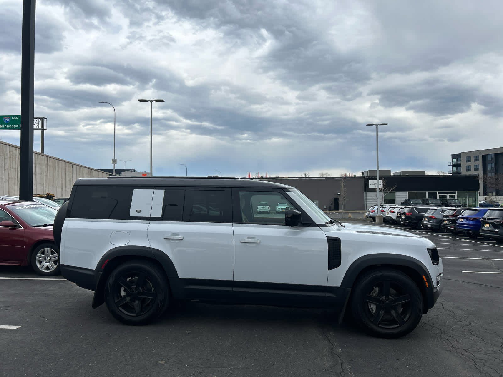 Used 2023 Land Rover Defender 130 SE AWD/4WD image 4