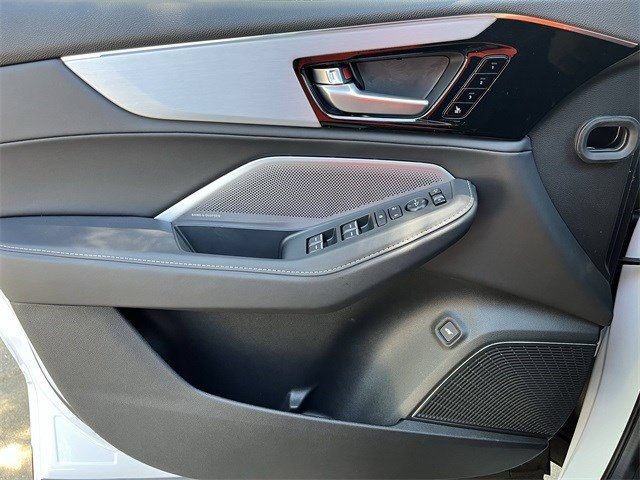 Used 2026 Acura MDX w/ Technology Package FWD image 26