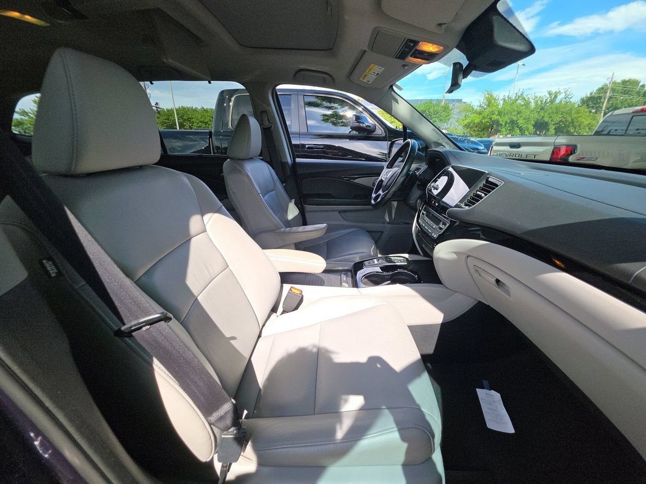Used 2019 Honda Pilot Touring image 9