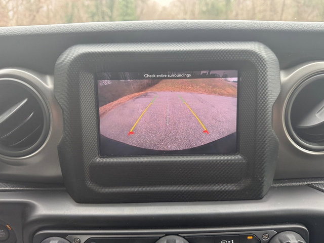 Used 2023 Jeep Wrangler Sport image 21