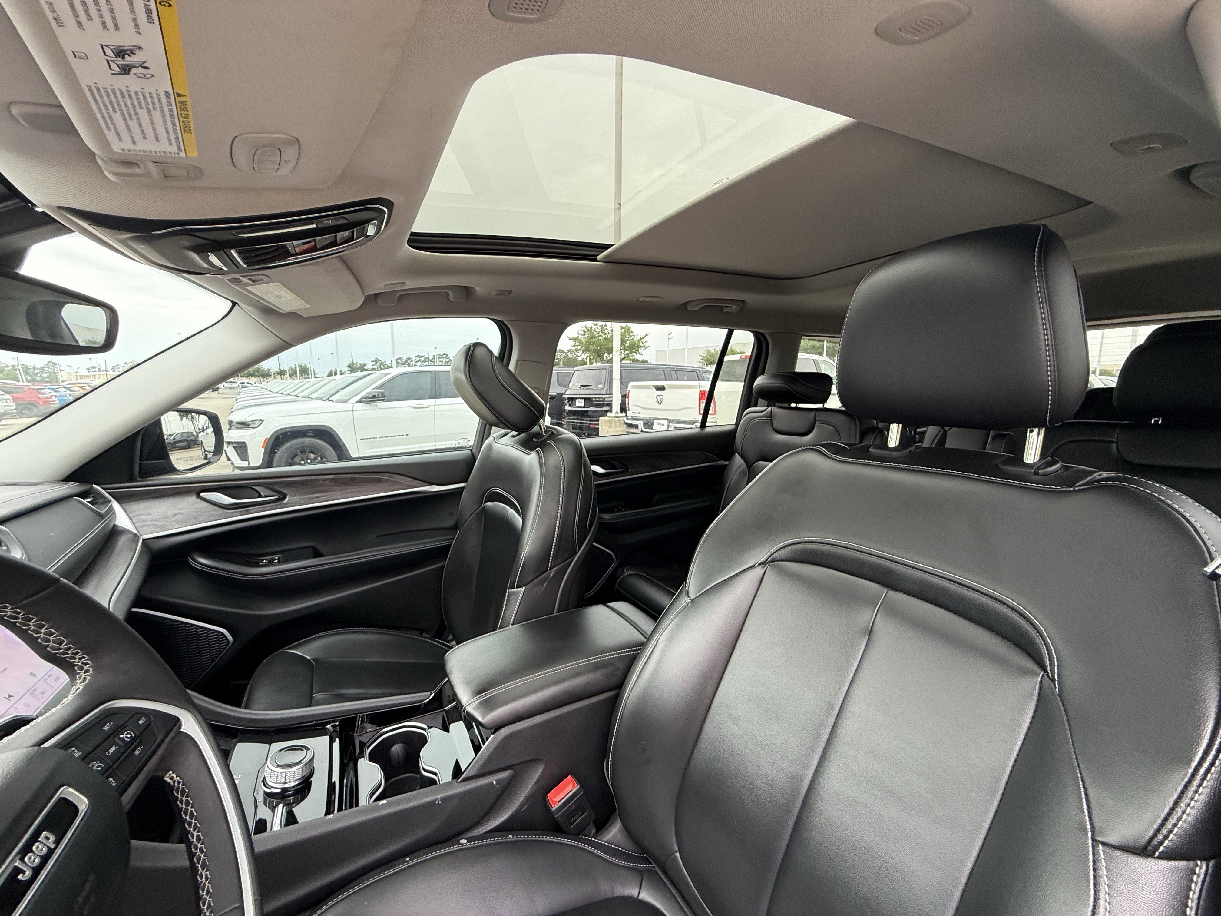 Used 2023 Jeep Grand Cherokee L Limited w/ Trailer Tow Group (B) image 28