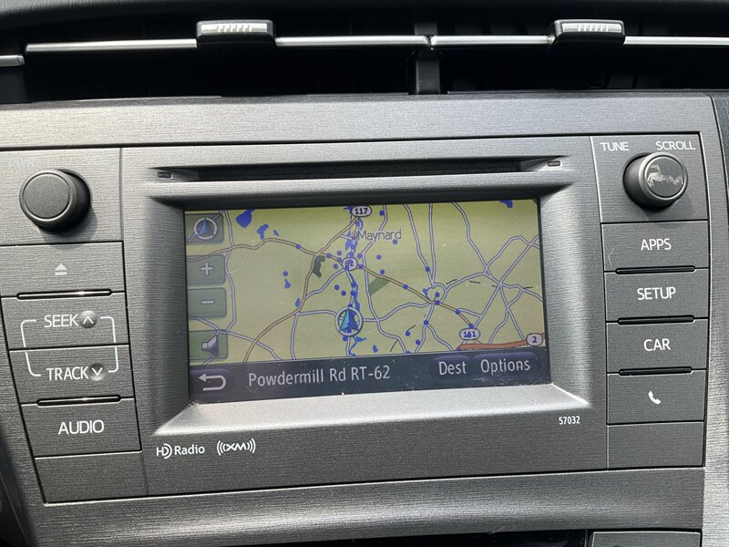 Used 2013 Toyota Prius Three w/ Solar Roof Pkg FWD image 22