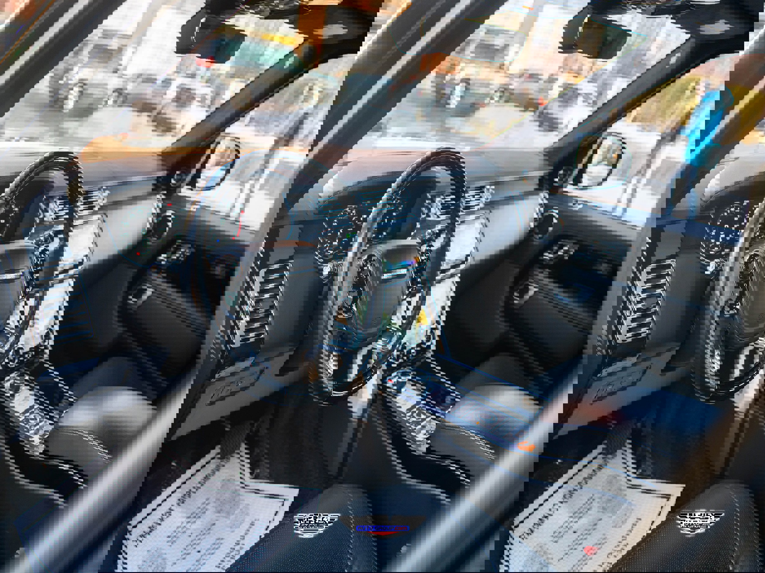 Used 2020 Land Rover Range Rover HSE image 13