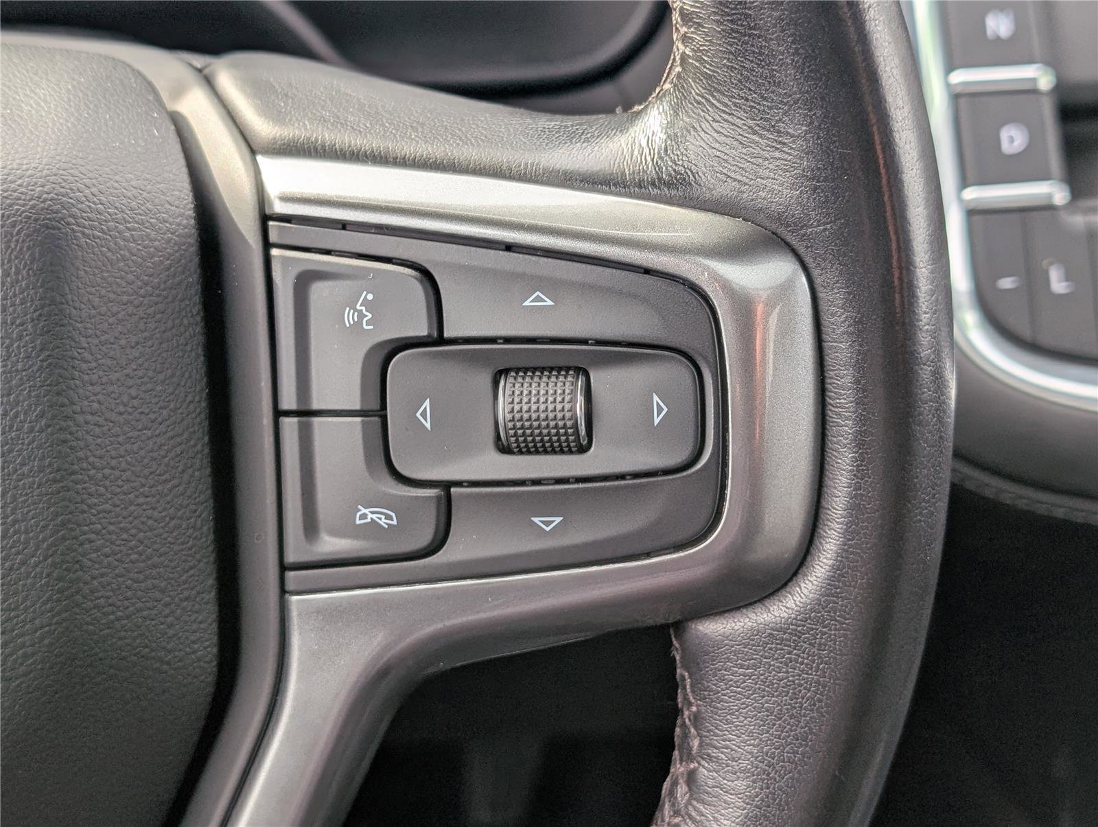 Used 2022 Chevrolet Tahoe LT image 25