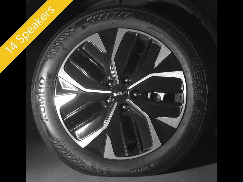Certified 2024 Kia EV6 Wind AWD/4WD image 14