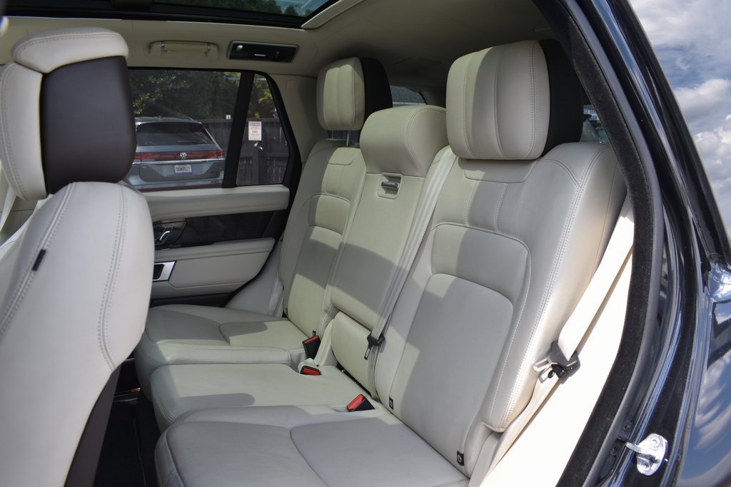 Used 2019 Land Rover Range Rover Autobiography image 15