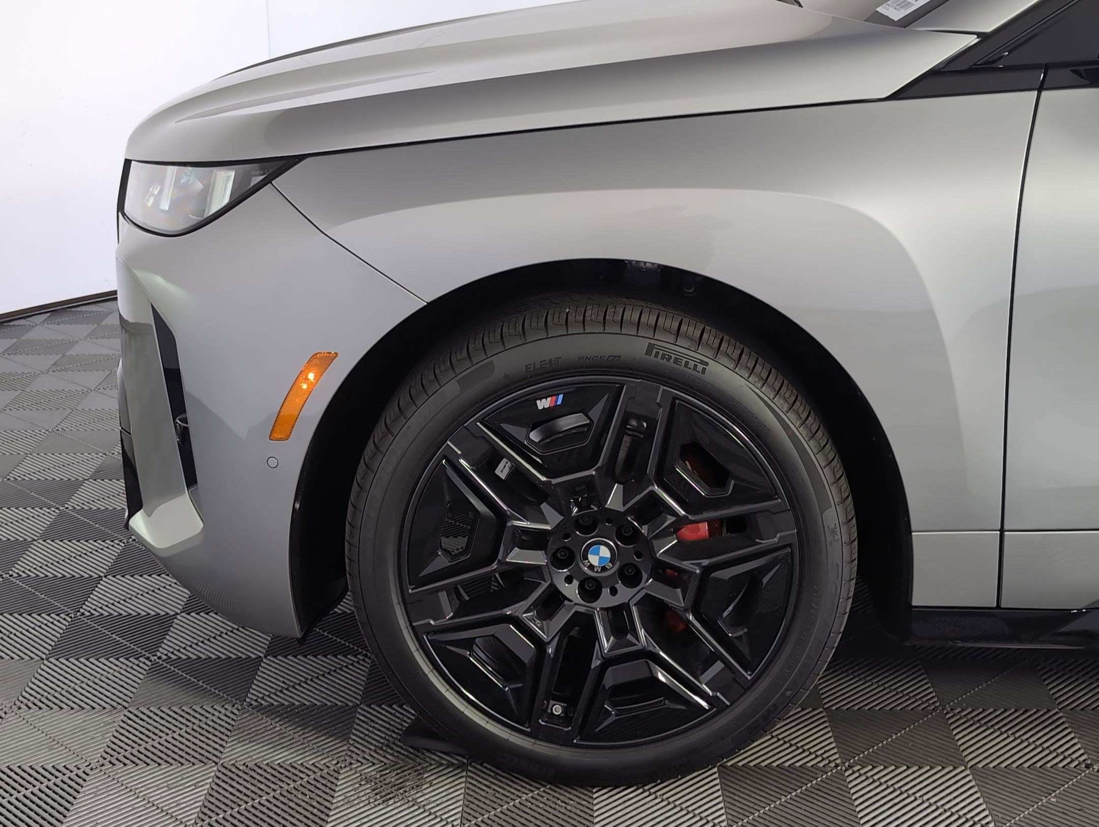 Used 2026 BMW iX xDrive45 w/ M Sport Package image 9