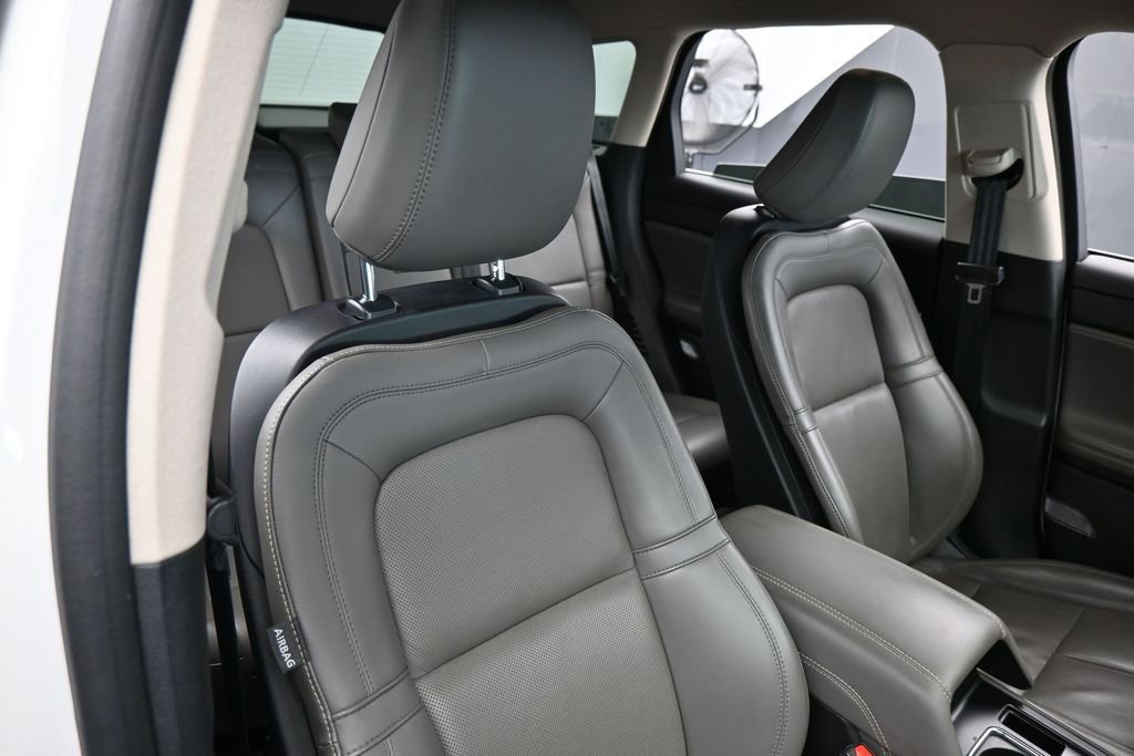 Used 2023 Lincoln Corsair Reserve AWD/4WD image 40