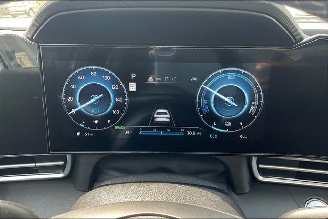 New 2025 Hyundai Elantra Limited image 19