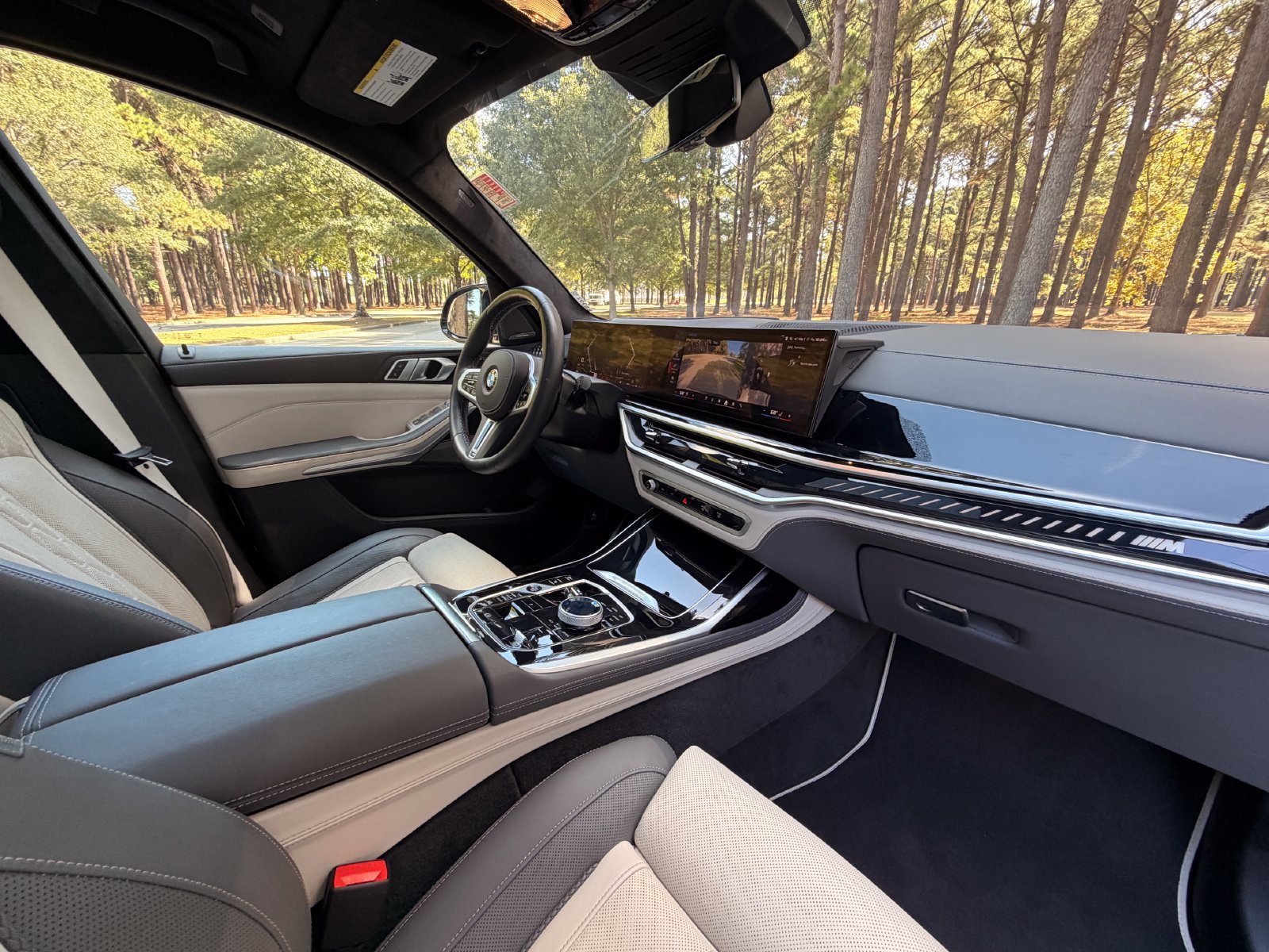 Used 2025 BMW X7 M60i AWD/4WD image 22