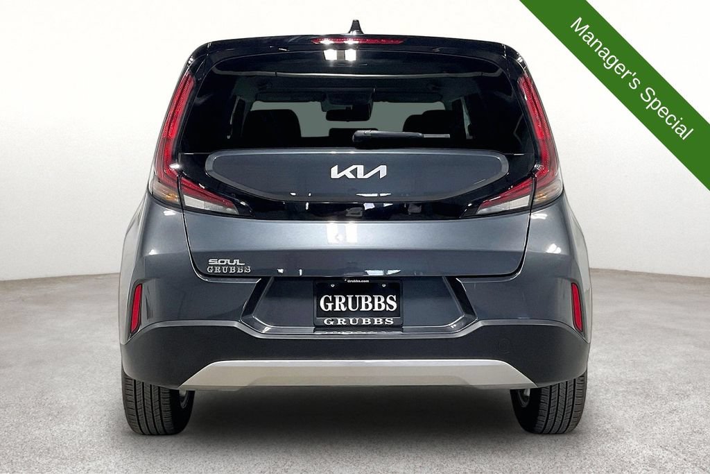 Used 2025 Kia Soul LX w/ LX Technology Package FWD image 5