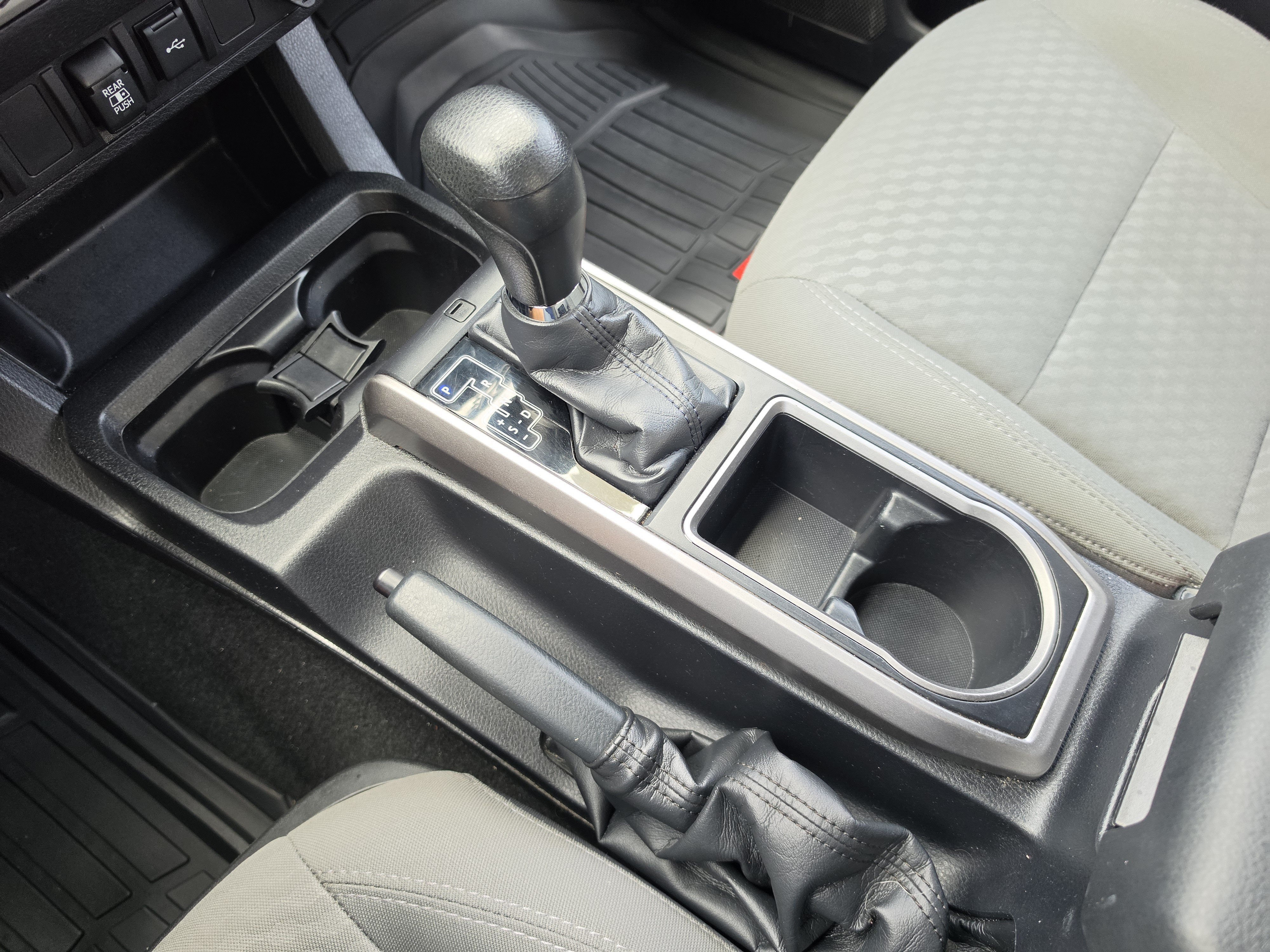 Certified 2020 Toyota Tacoma SR5 AWD/4WD image 23