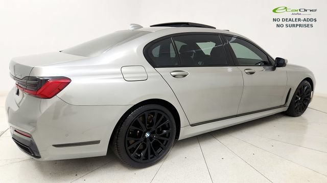 Used 2022 BMW 750i xDrive w/ M Sport Package AWD/4WD image 25