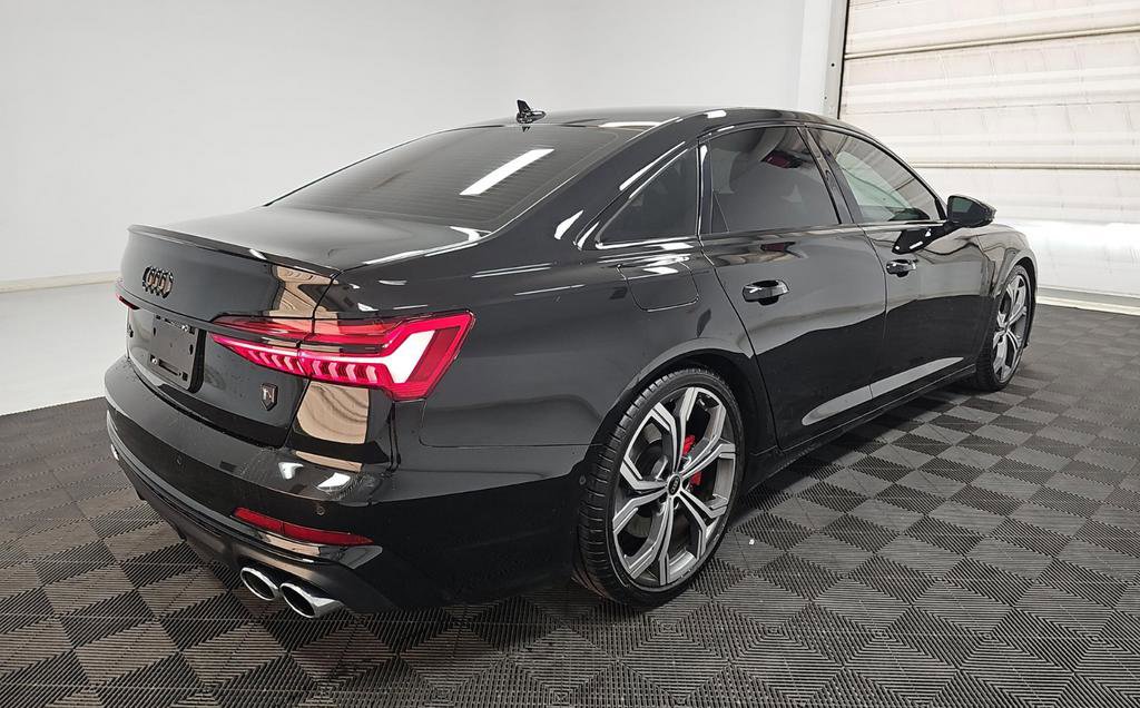 Used 2023 Audi S6 Prestige image 2