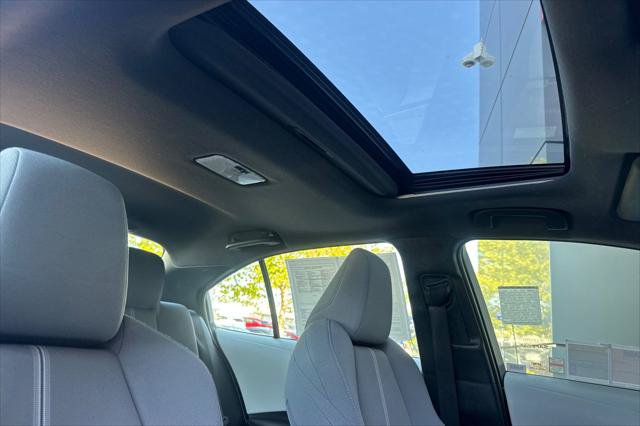 Certified 2020 Toyota Corolla SE w/ SE Premium Package FWD image 16