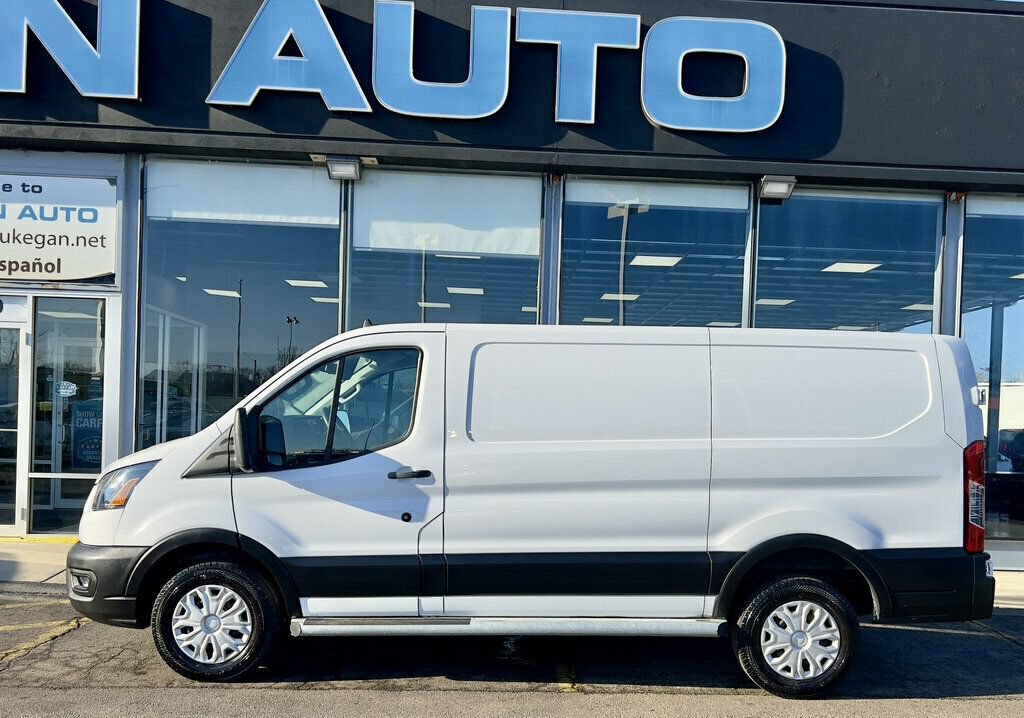 Used 2025 Ford Transit 250 Low Roof w/ Exterior Upgrade Package RWD image 28
