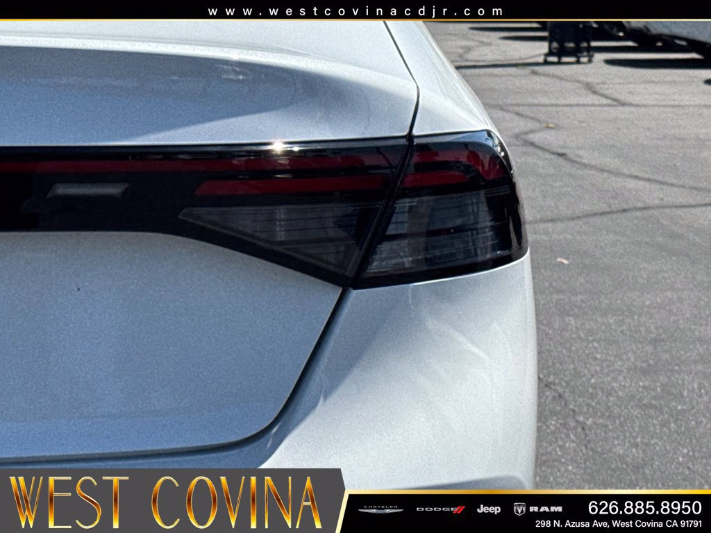 Used 2025 Honda Accord SE image 15