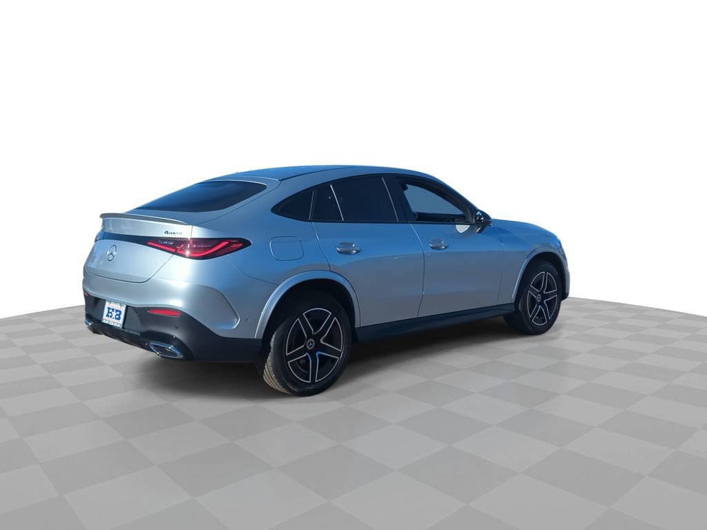 Used 2025 Mercedes-Benz GLC 300 4MATIC image 8
