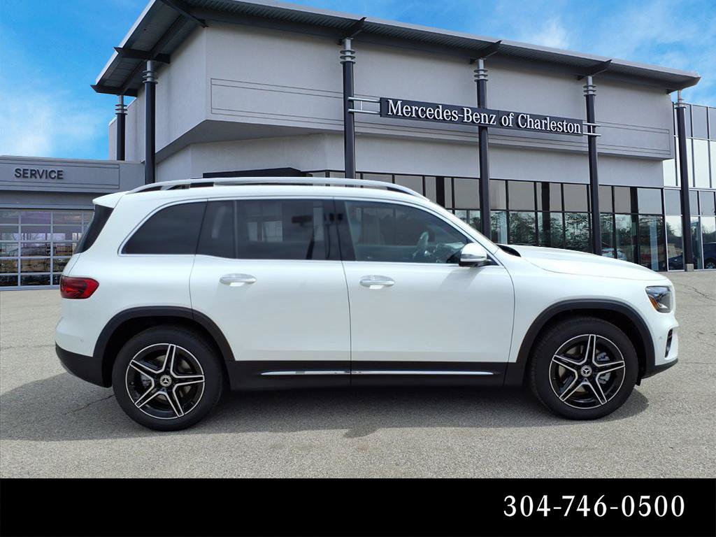 Used 2026 Mercedes-Benz GLB 250 4MATIC image 2