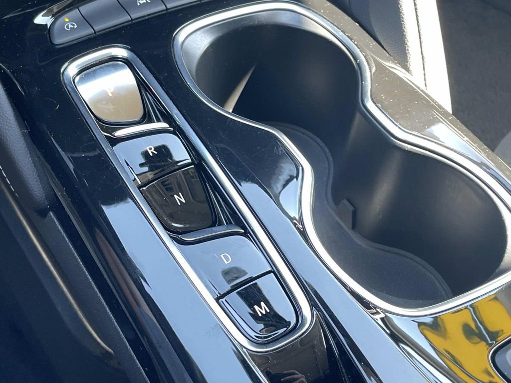 Used 2023 Buick Envision Avenir image 28