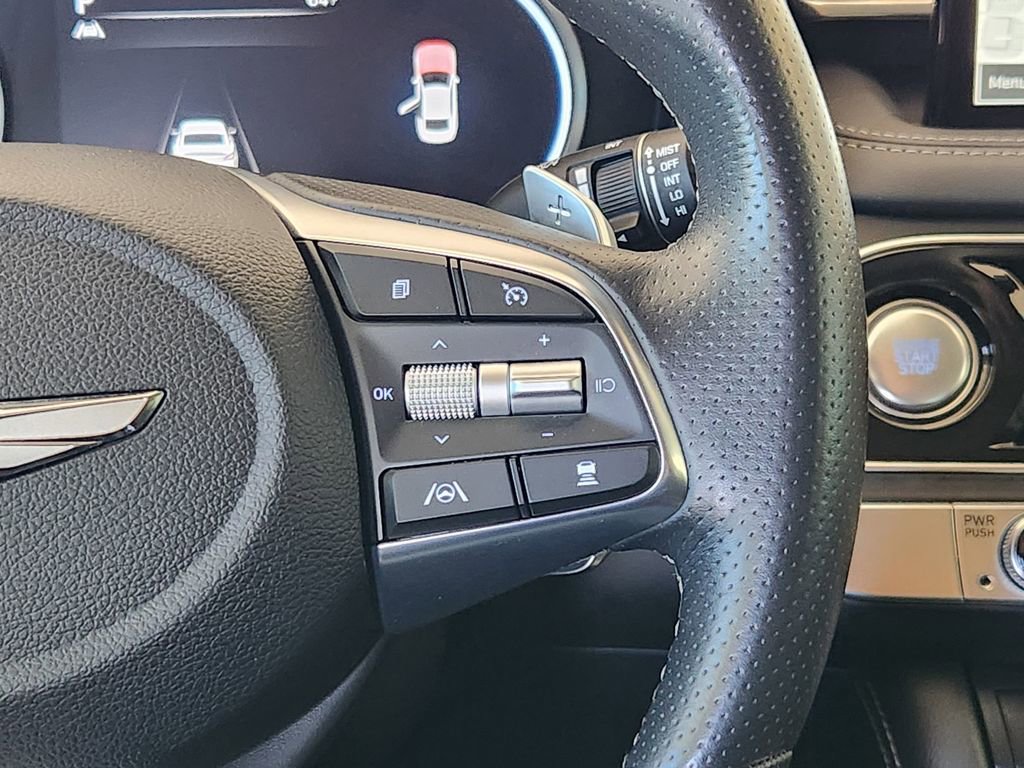 Used 2023 Genesis G70 2.0T RWD image 29