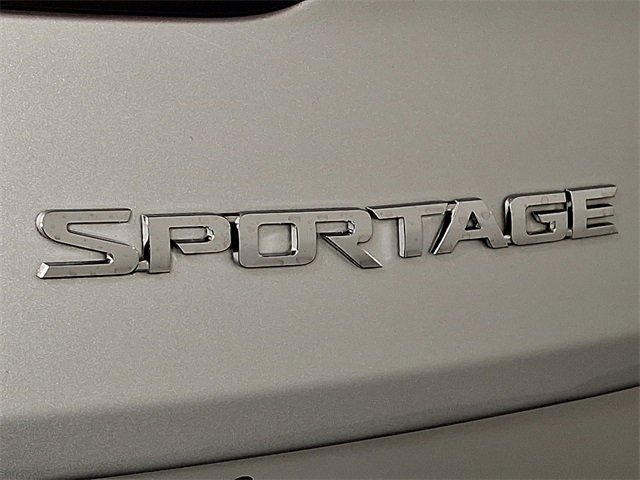 Used 2020 Kia Sportage LX image 30
