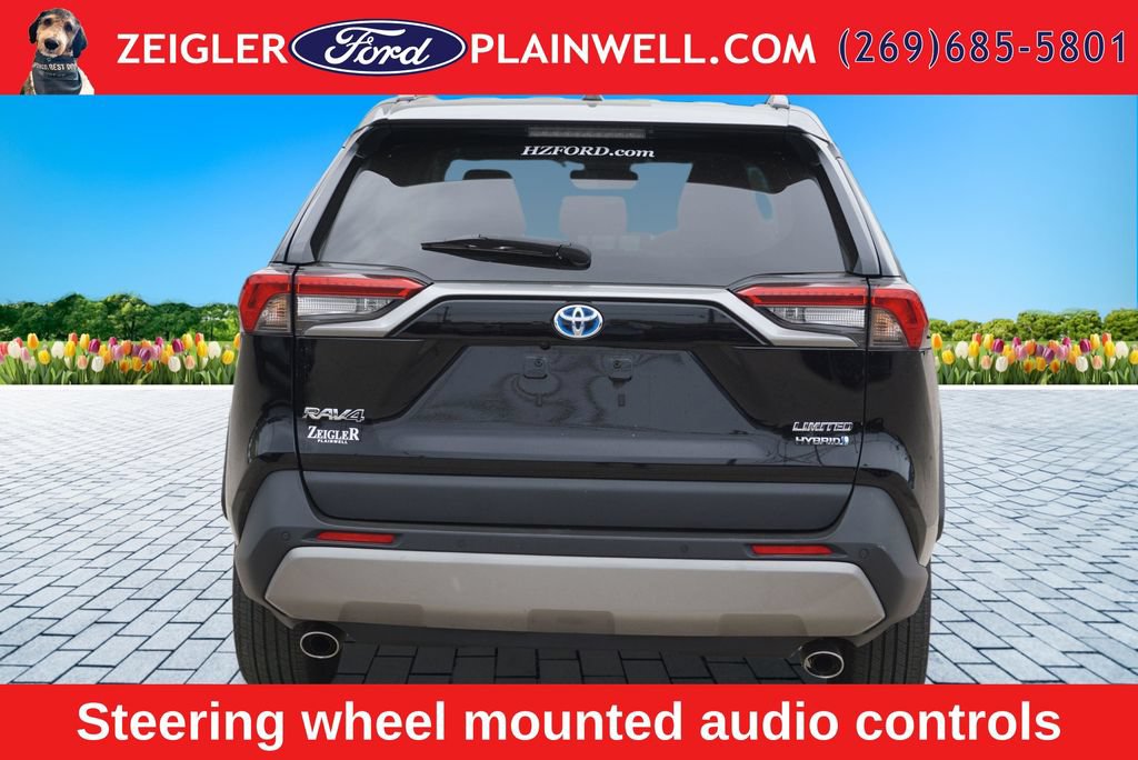 Used 2023 Toyota RAV4 Limited AWD/4WD image 4