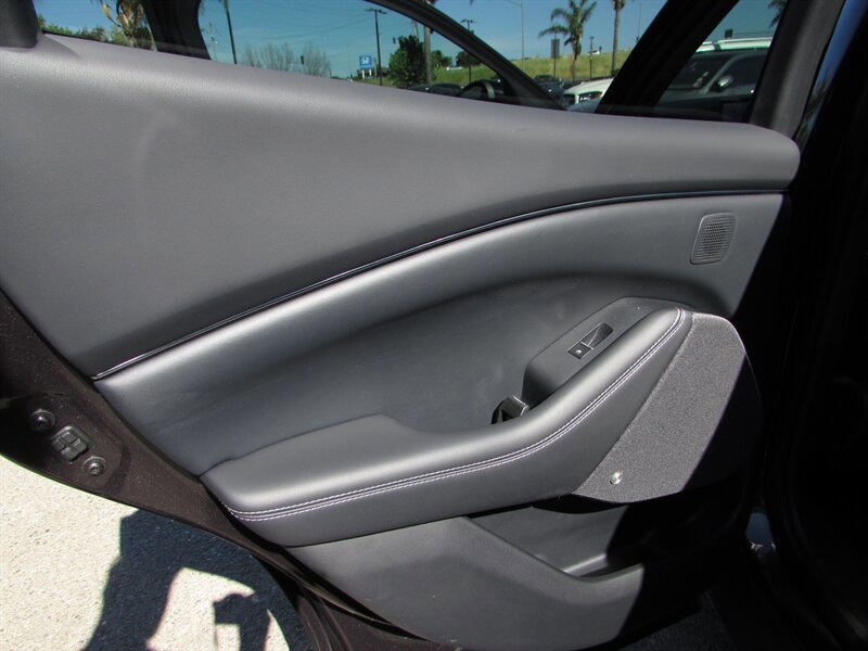Used 2022 Ford Mustang Mach-E Premium RWD image 21