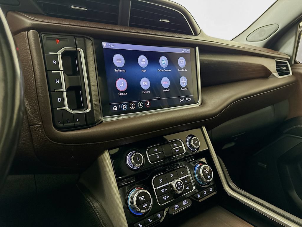 Used 2021 GMC Yukon Denali w/ Denali Premium Package AWD/4WD image 17