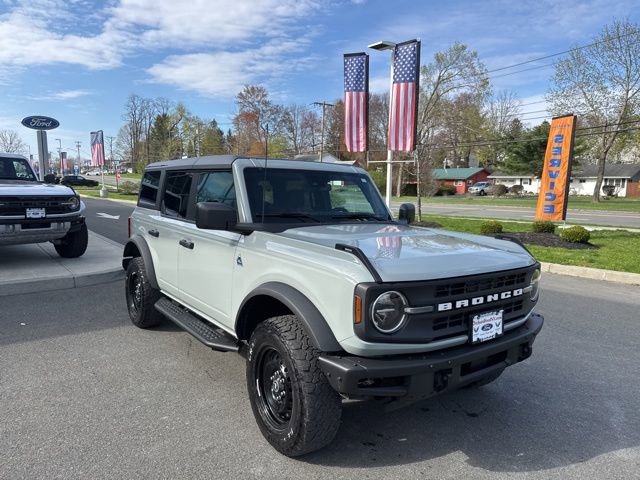 Certified 2022 Ford Bronco Black Diamond AWD/4WD image 4
