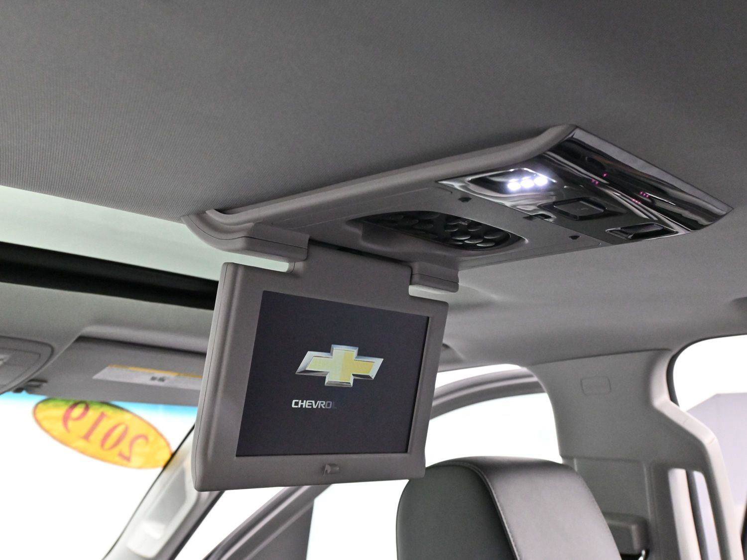 Used 2019 Chevrolet Suburban Premier AWD/4WD image 35
