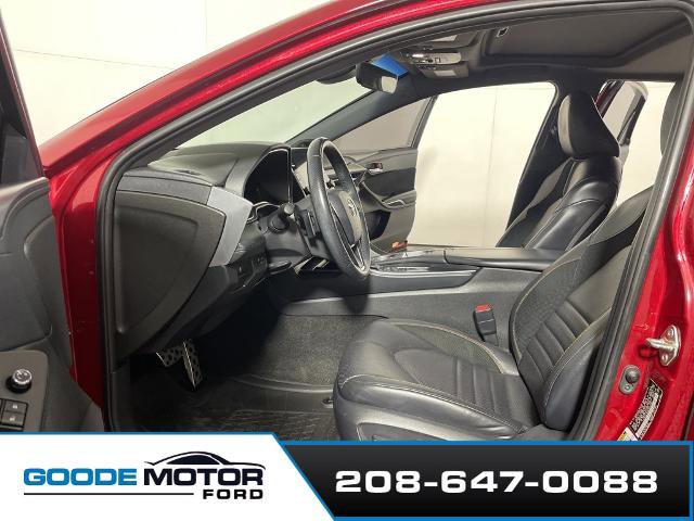 Used 2019 Toyota Avalon XSE image 9