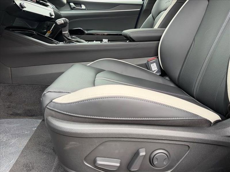 New 2026 Kia K5 GT-Line image 11