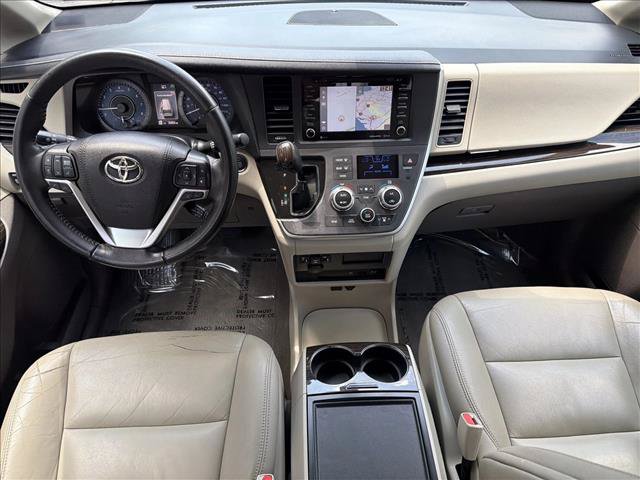 Used 2020 Toyota Sienna XLE Premium w/ Protection Package FWD image 26