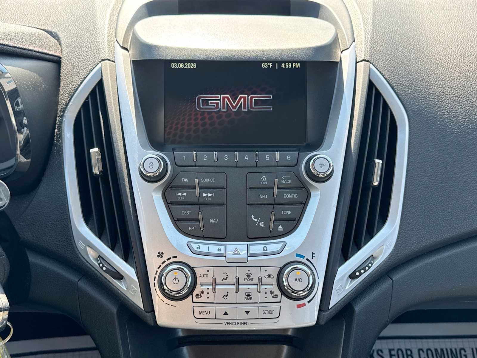 Used 2012 GMC Terrain SLT w/ Chrome and Technology Package AWD/4WD image 27