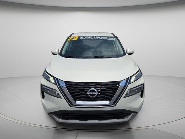 Used 2023 Nissan Rogue SV FWD image 4