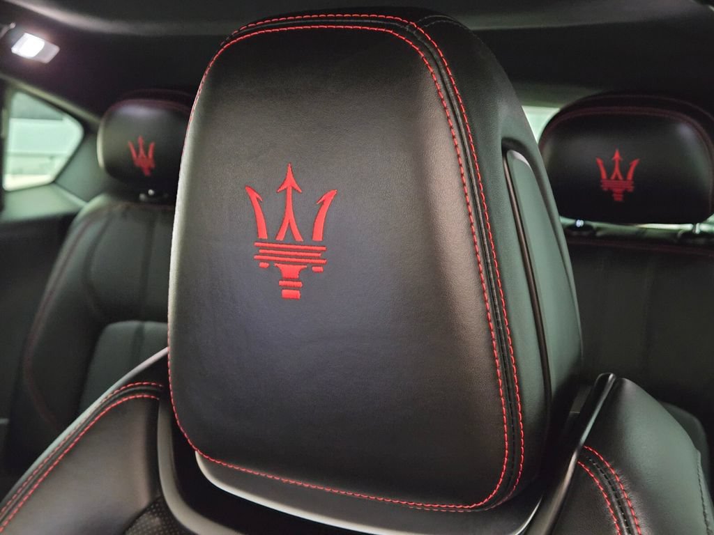 Certified 2024 Maserati Levante GT Ultima AWD/4WD image 33