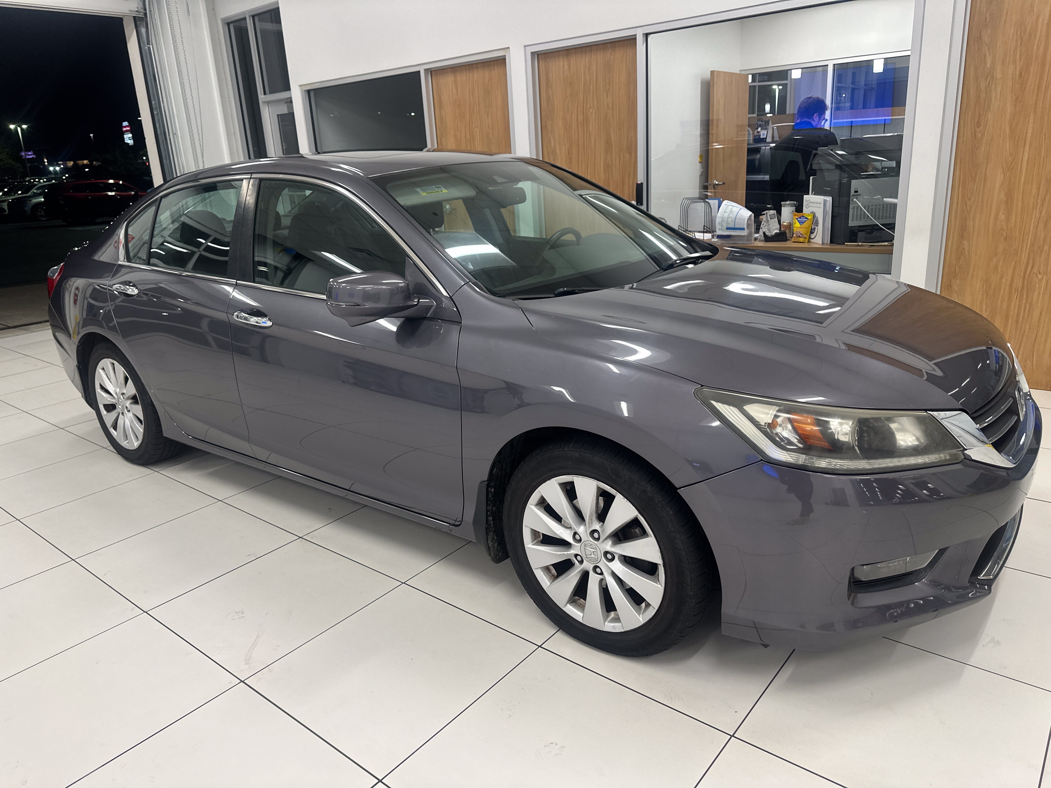 Used 2015 Honda Accord EX-L image 16