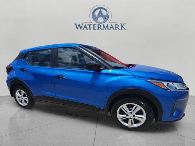 Used 2025 Nissan Kicks Play S FWD image 7
