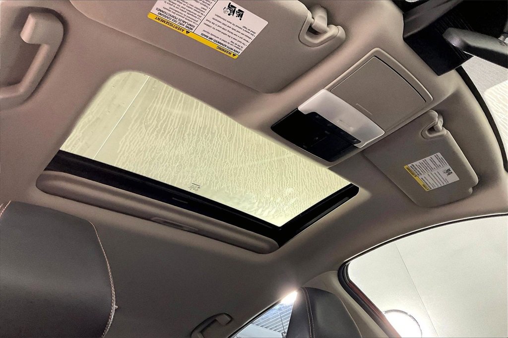 Used 2021 Nissan Altima 2.5 SR w/ SR Premium Package image 29