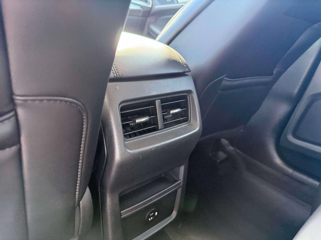 Used 2022 Ford Edge SEL AWD/4WD image 12
