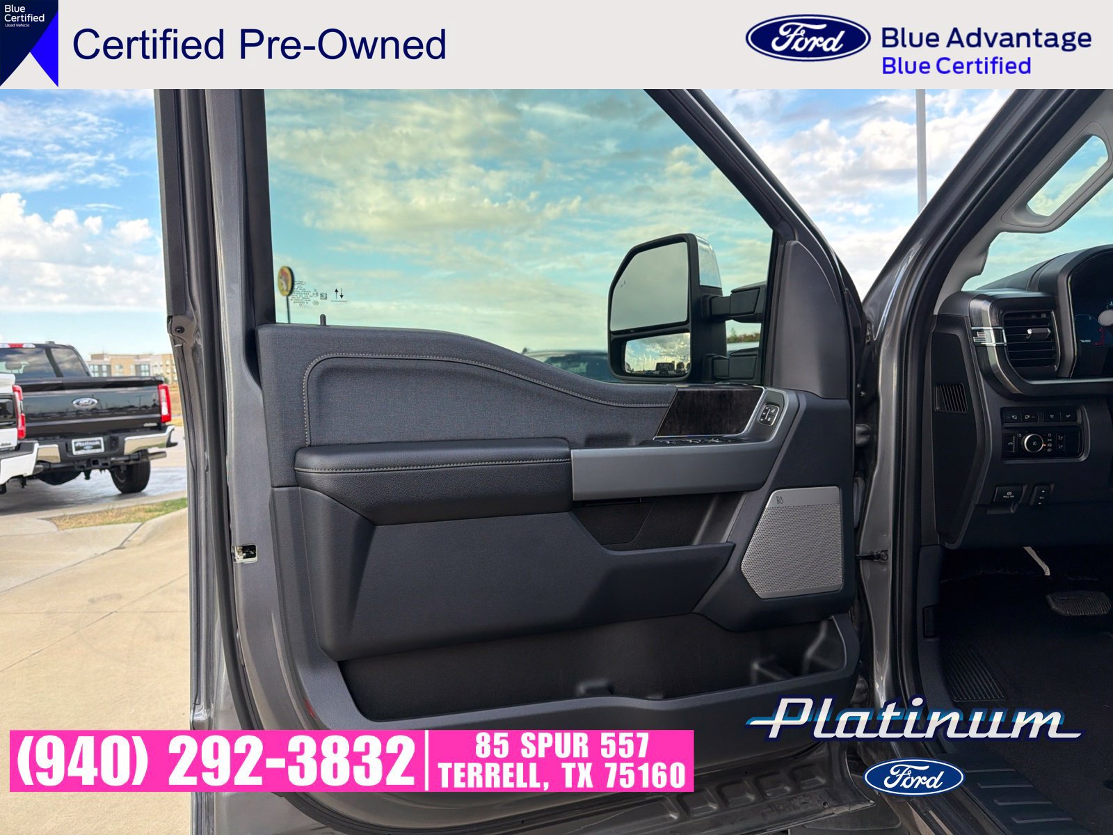 Used 2023 Ford F350 Lariat w/ Lariat Ultimate Package AWD/4WD image 13