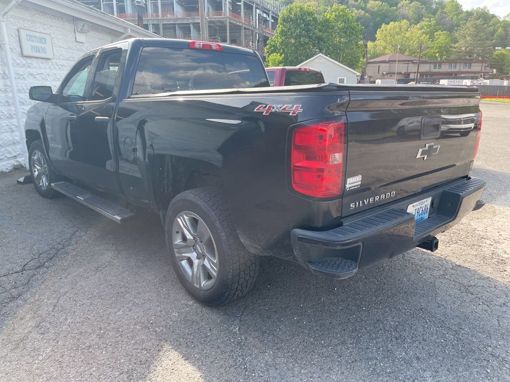 Used 2016 Chevrolet Silverado 1500 Custom w/ Custom Convenience Package AWD/4WD image 6