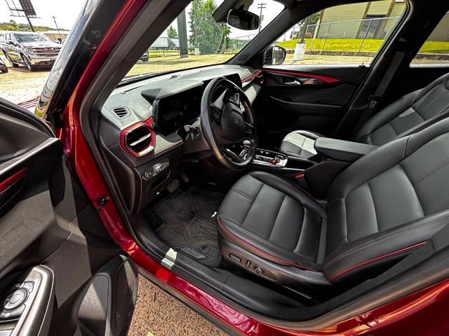Used 2025 Chevrolet TrailBlazer RS w/ LPO, Trailering Package FWD image 10