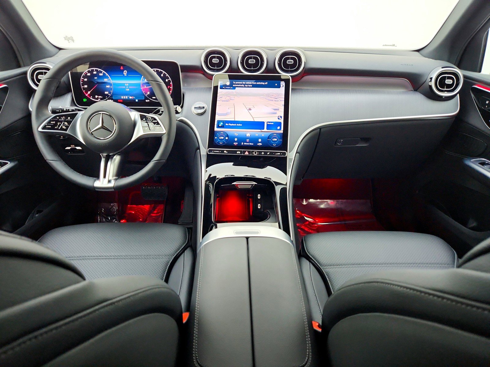 Used 2025 Mercedes-Benz GLC 300 image 27
